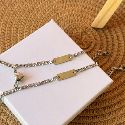 Pulseras para compartir grabadas