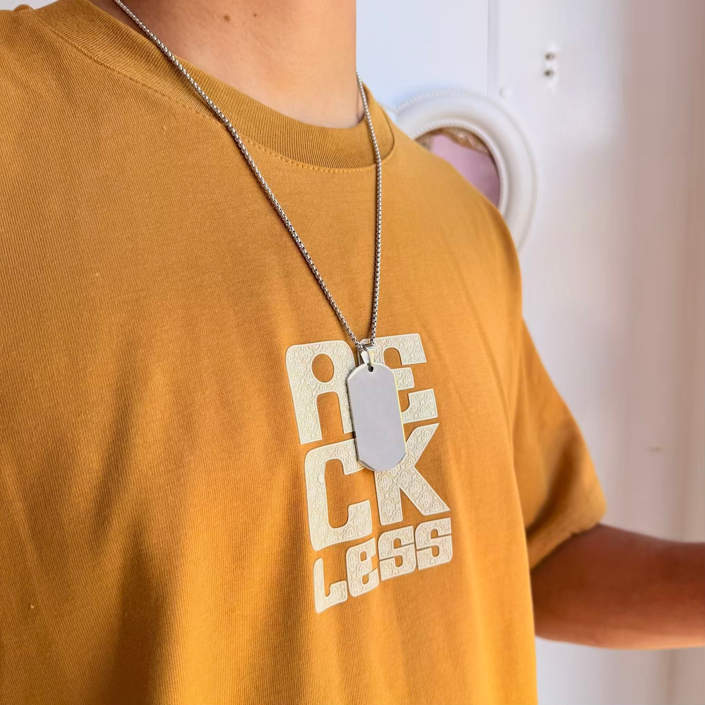 Cadena estilo militar