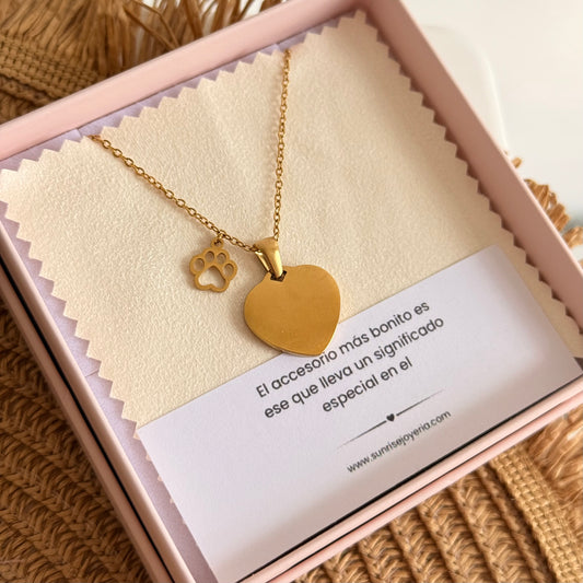 Cadena corazón con huellita