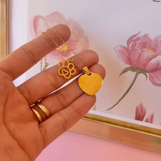 Cadena corazón con huellita