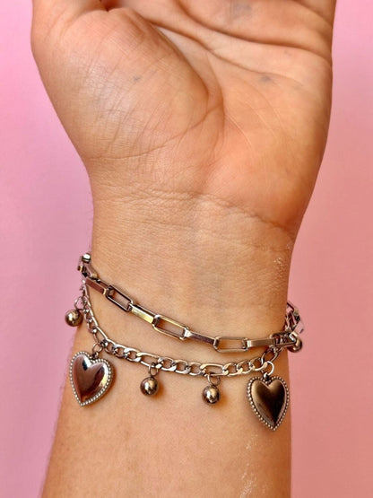 Pulsera doble de corazones