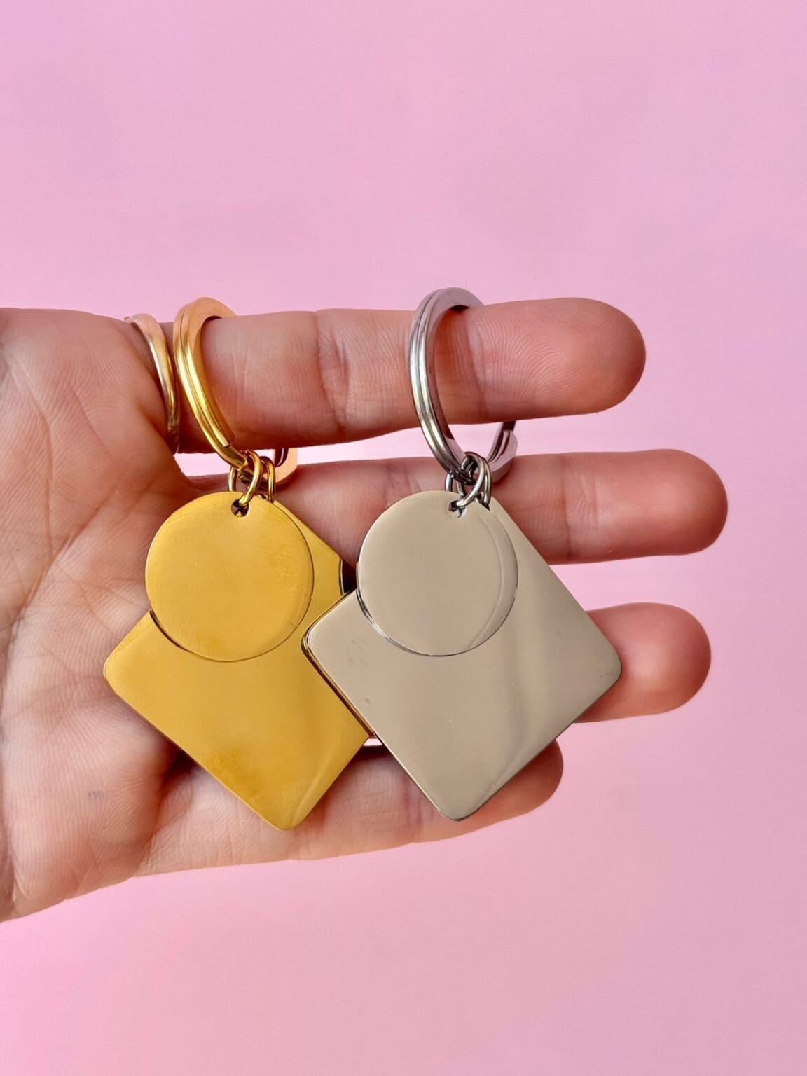 Llavero doble (grabados)