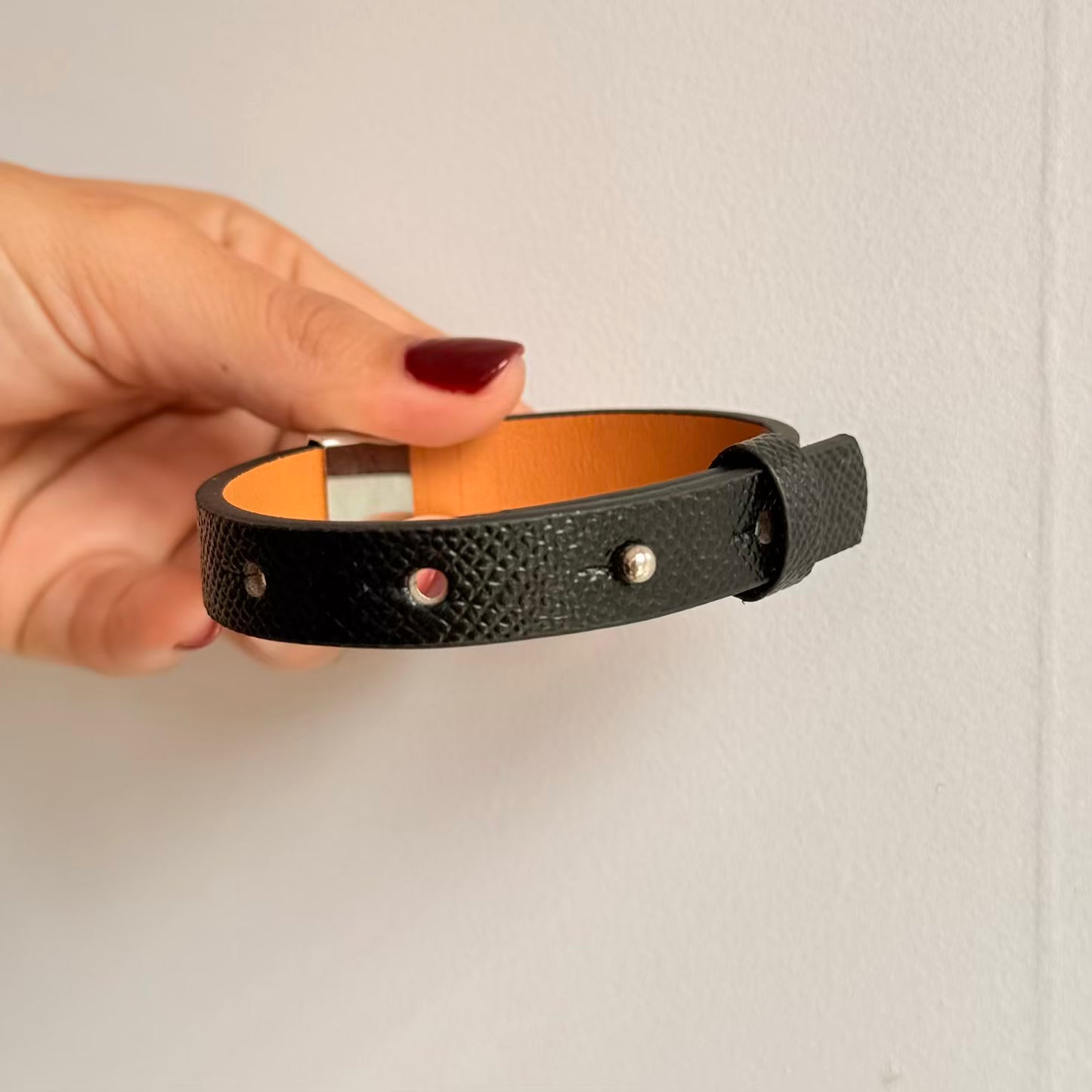 Pulsera tipo cuero dijes personalizados