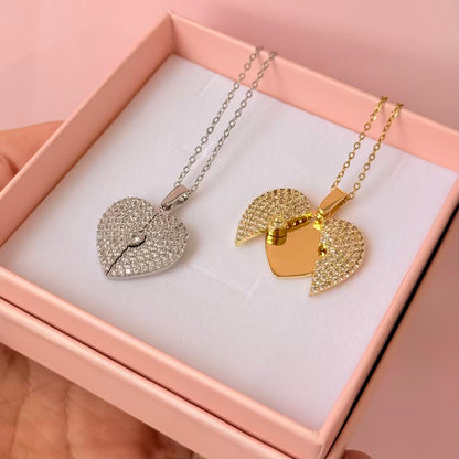 Cadena corazón grabado oculto