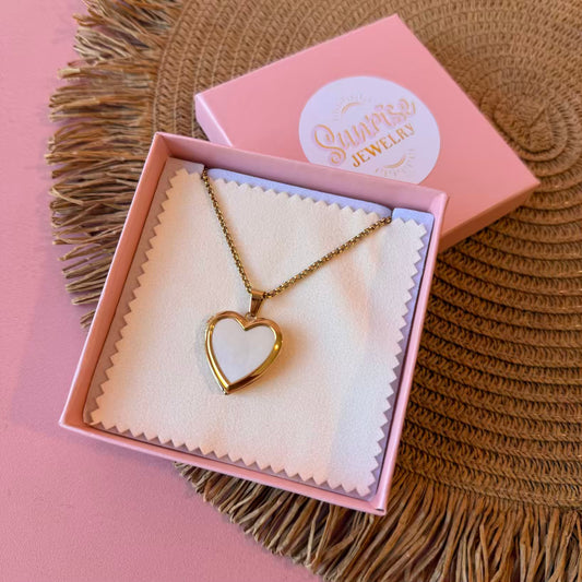 Relicario blanco tornasol