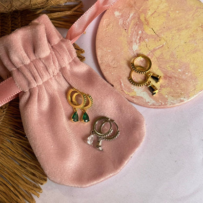 Aretes de gota minimalistas