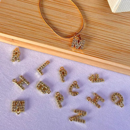 Cadena inicial dorada