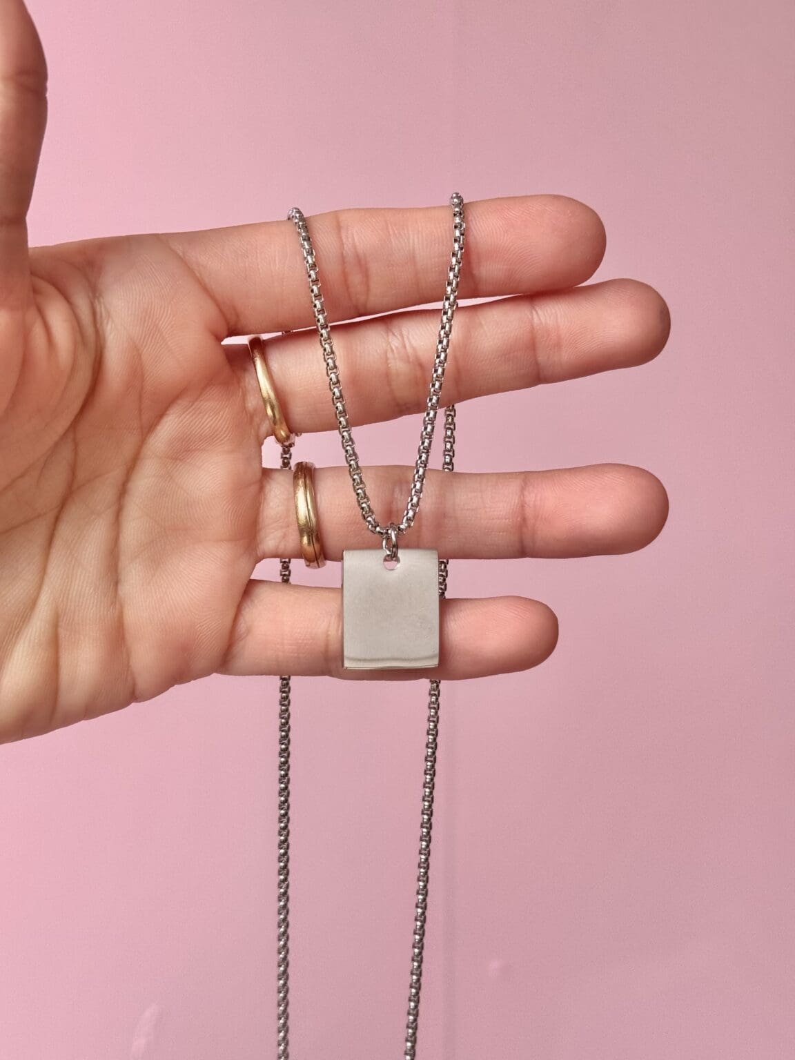 Cadena cuadrada grabados